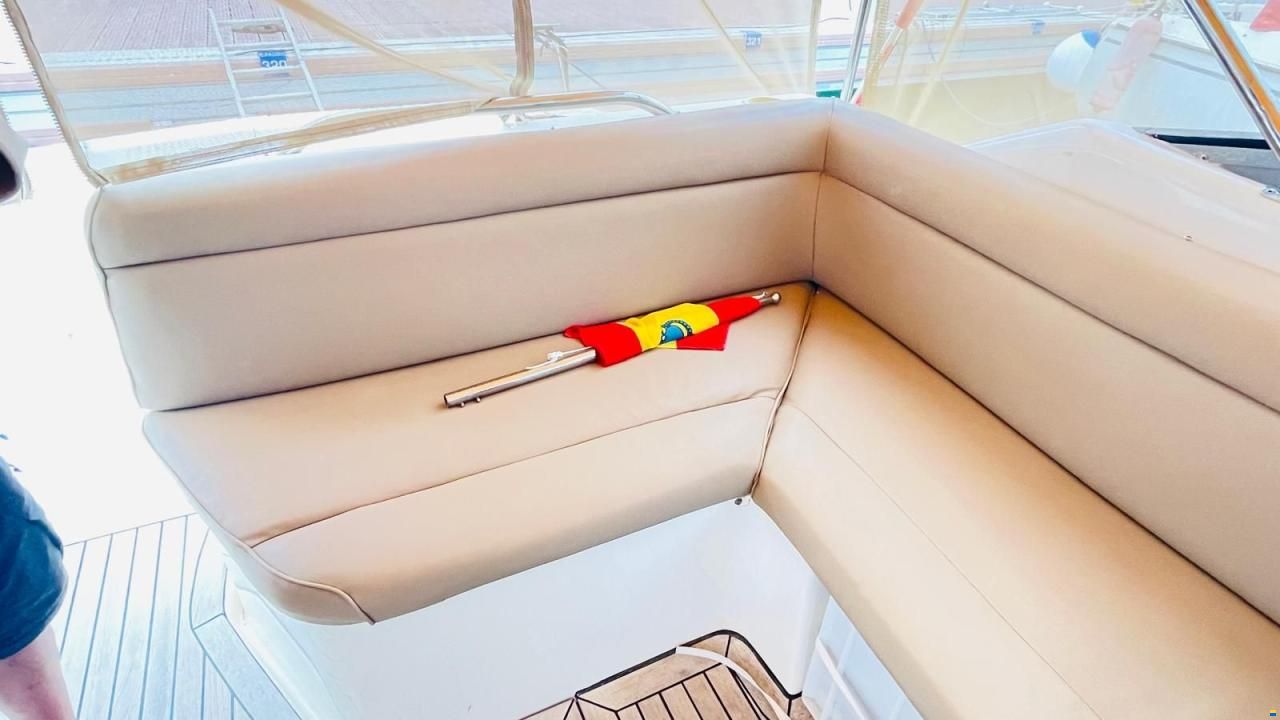 Riviera 3000 Offshore