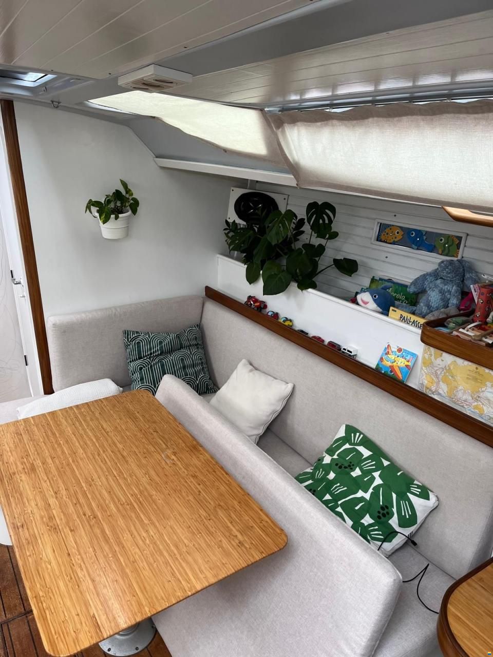 Beneteau Oceanis 430