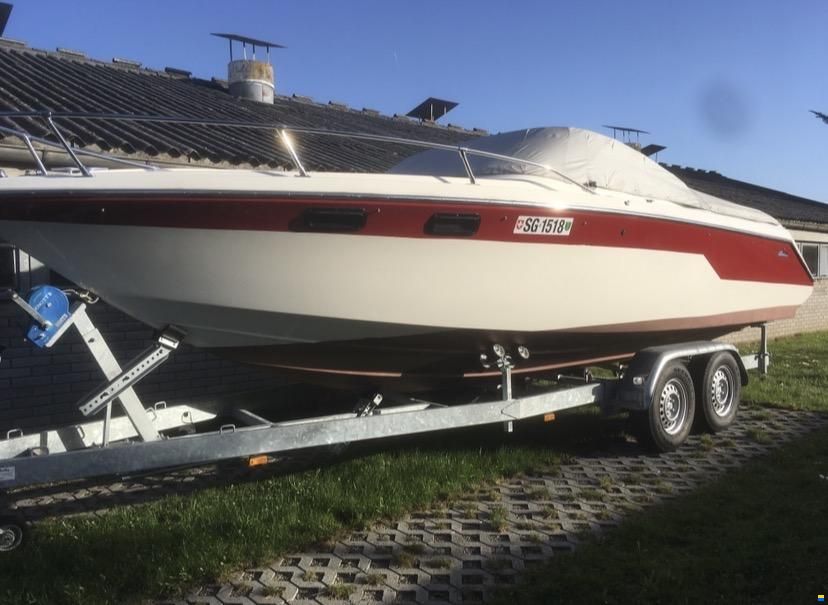 MerCruiser Lambro Astron 680