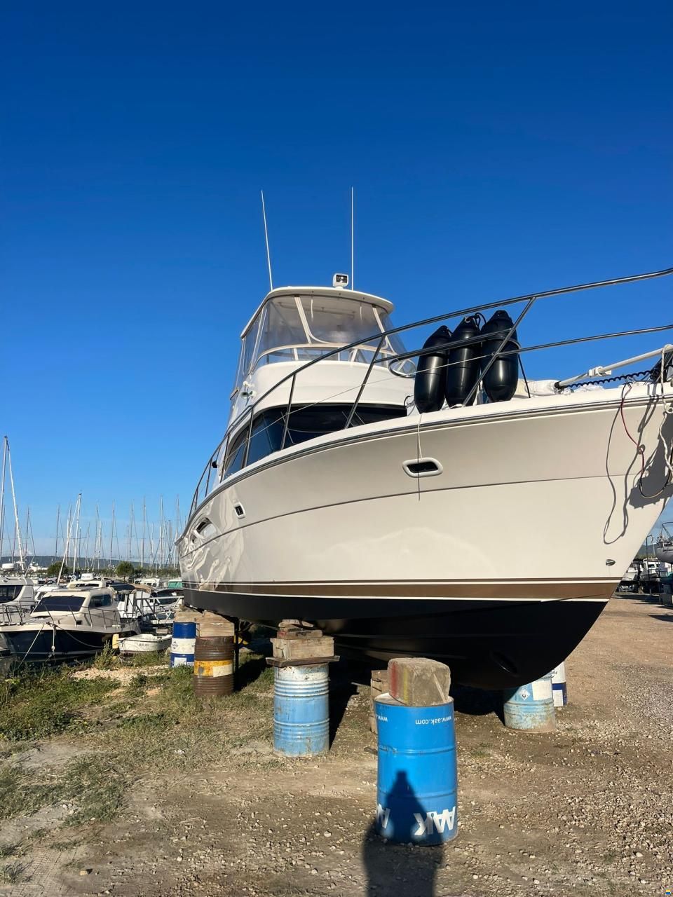 Riviera 37 Flybridge