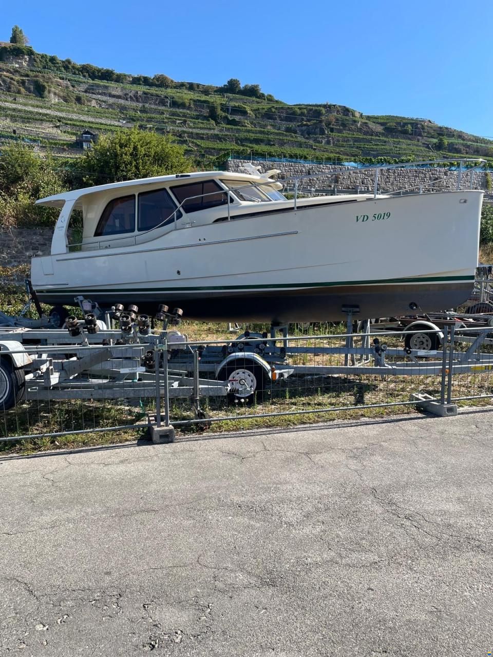 Greenline 33 Hybrid