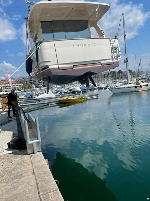 Greenline 33 Hybrid