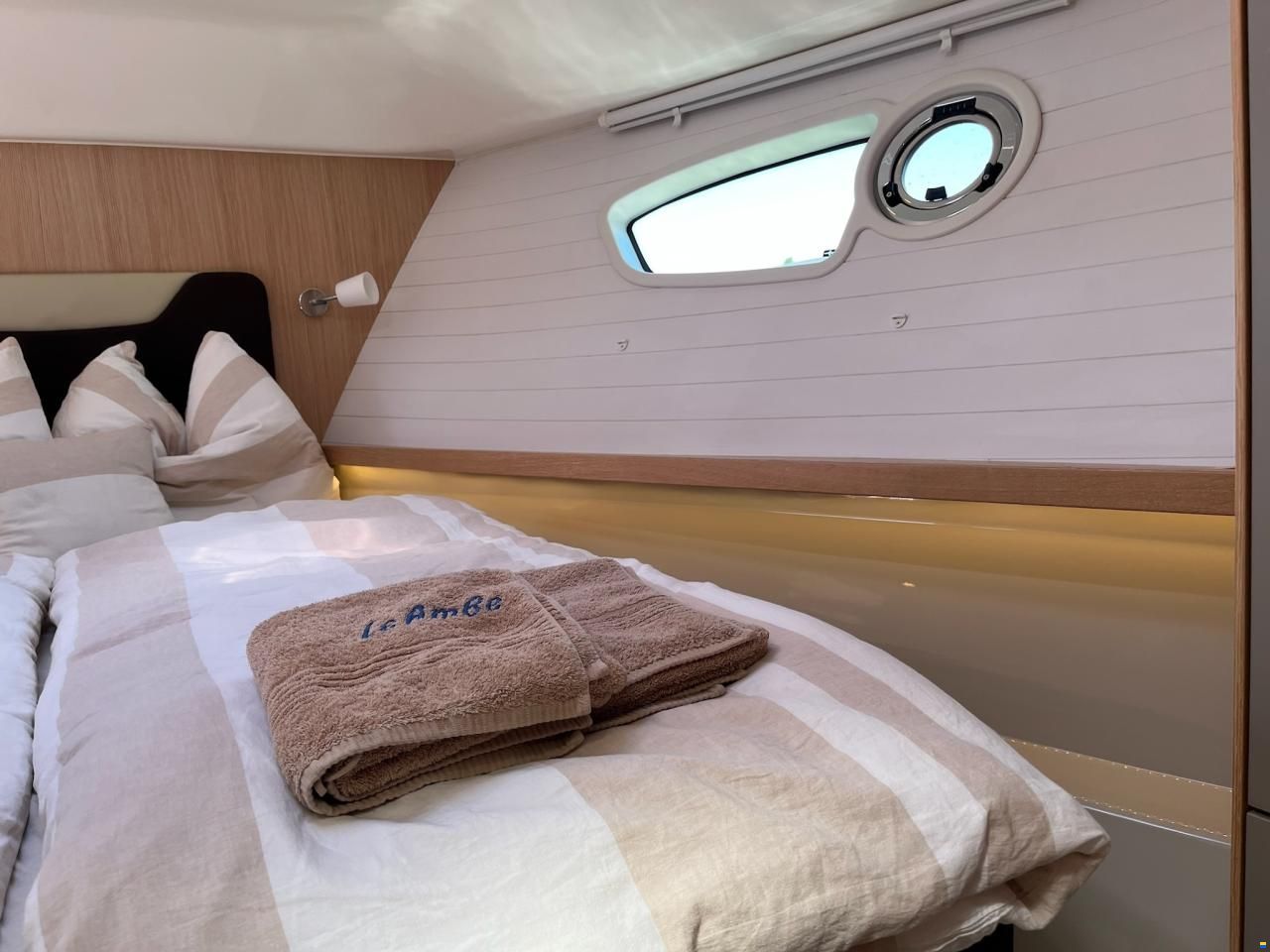 Bavaria E40 Fly