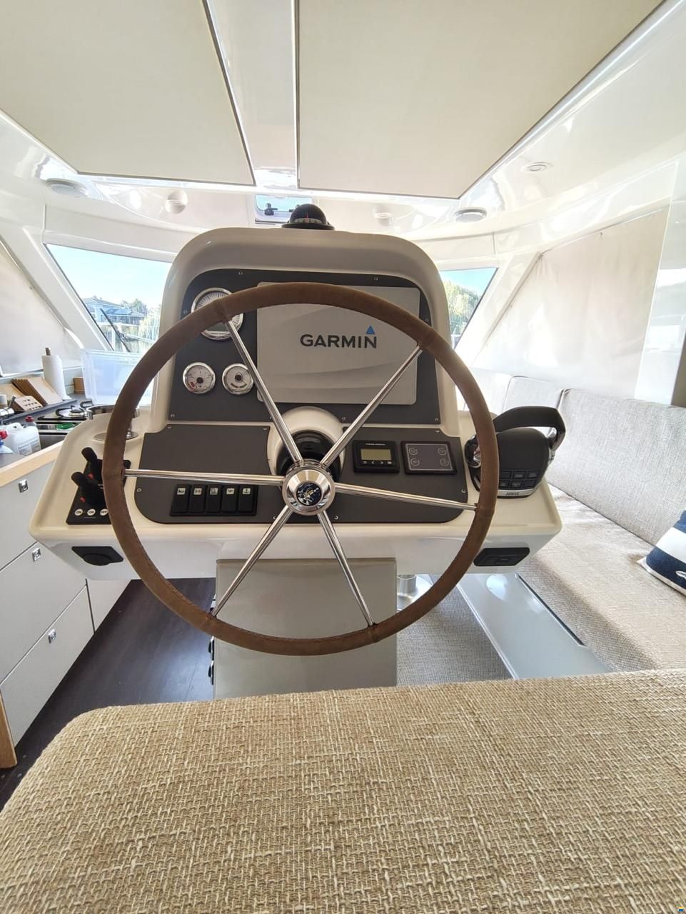 Bavaria E40 Fly