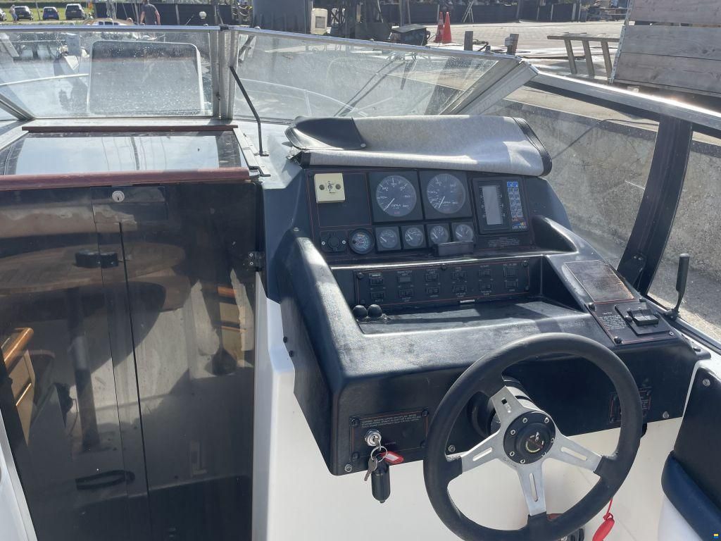 Bayliner 2655 widebody