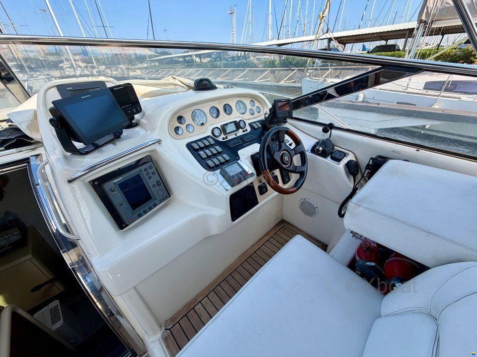 Sunseeker Mustique 42