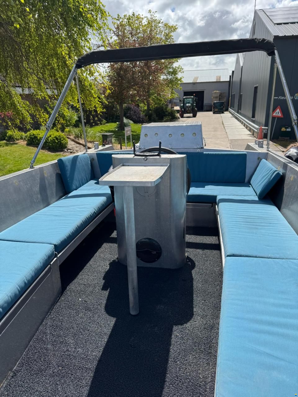 VanVossen 660 Tender