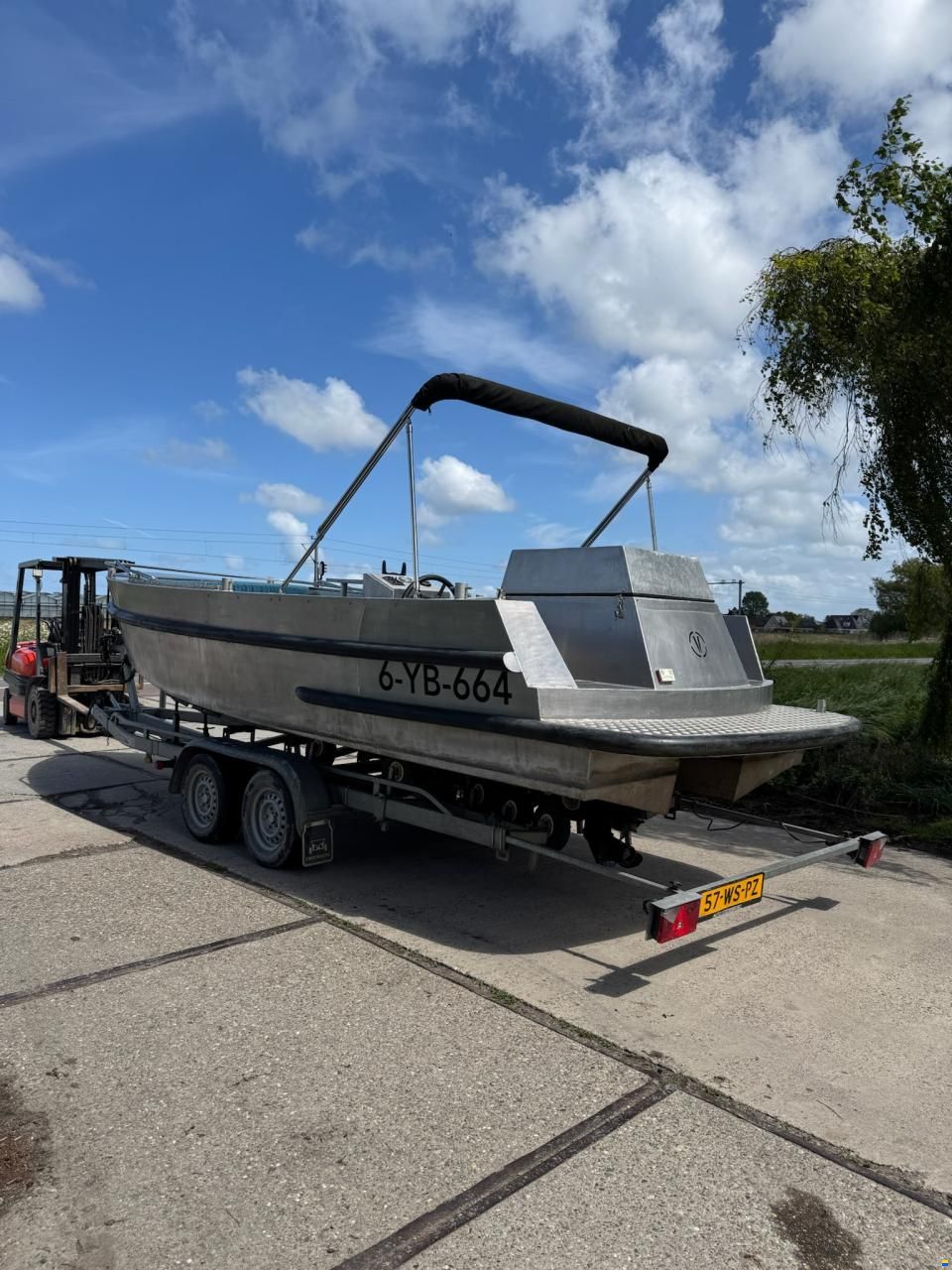 VanVossen 660 Tender