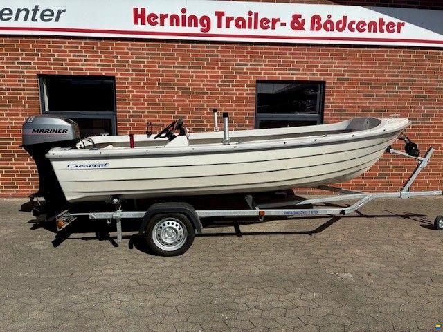 Crescent 434 m/pult og Mariner 30 hk 2-takt og Va