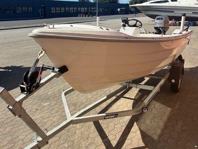 Crescent 434 m/pult og Mariner 30 hk 2-takt og Va