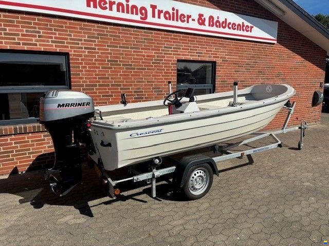 Crescent 434 m/pult og Mariner 30 hk 2-takt og Va