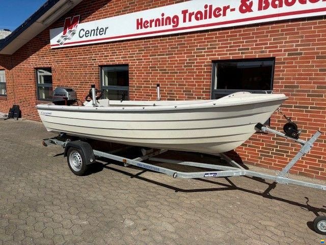 Crescent 434 m/pult og Mariner 30 hk 2-takt og Va