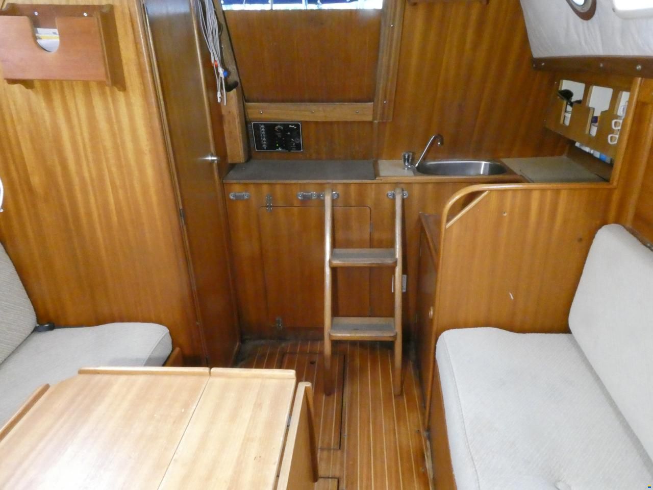 Bavaria 760