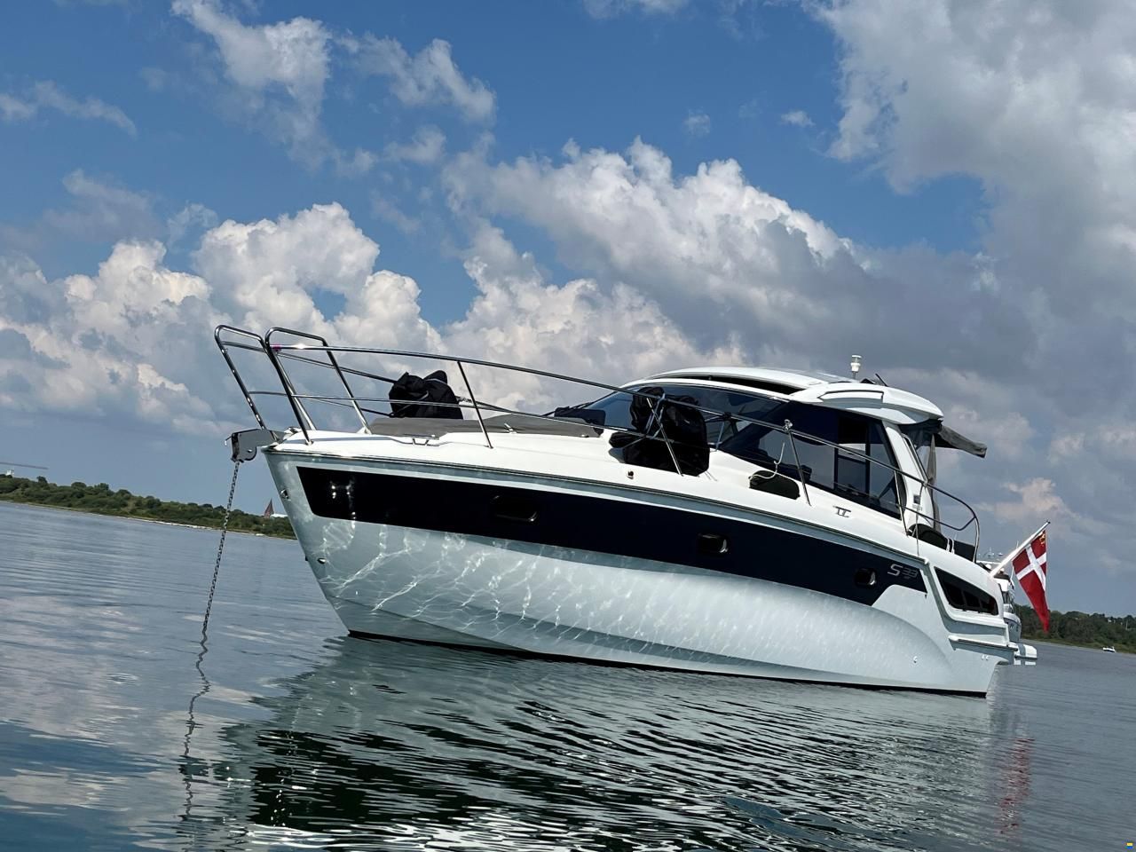 Bavaria S33HT
