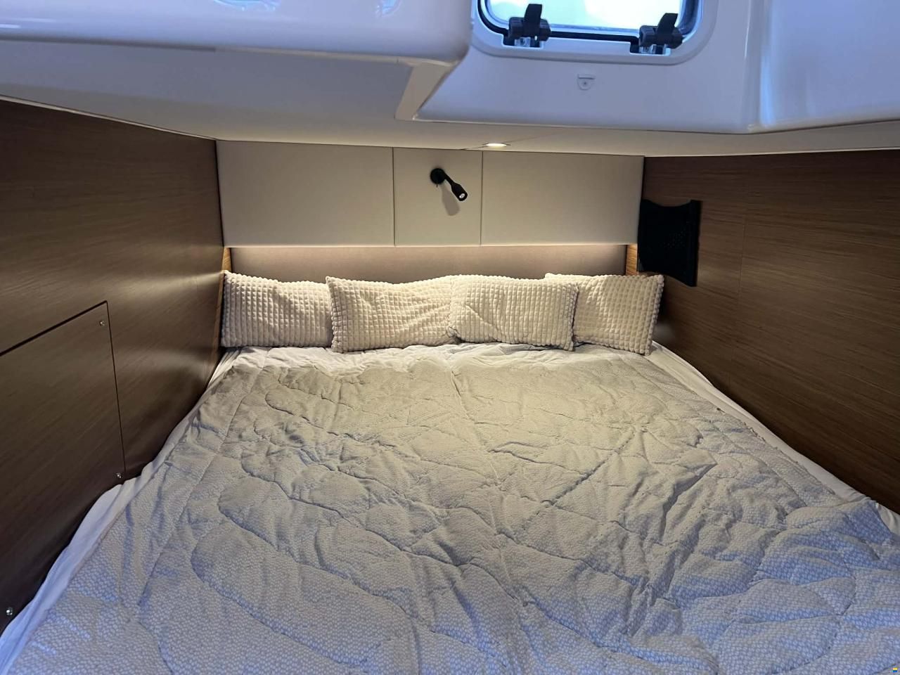 Bavaria S33HT