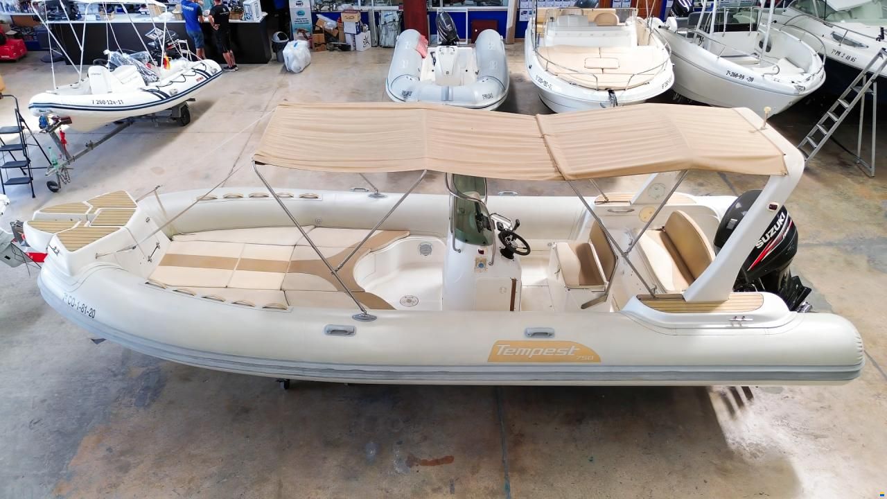 Capelli Tempest 750