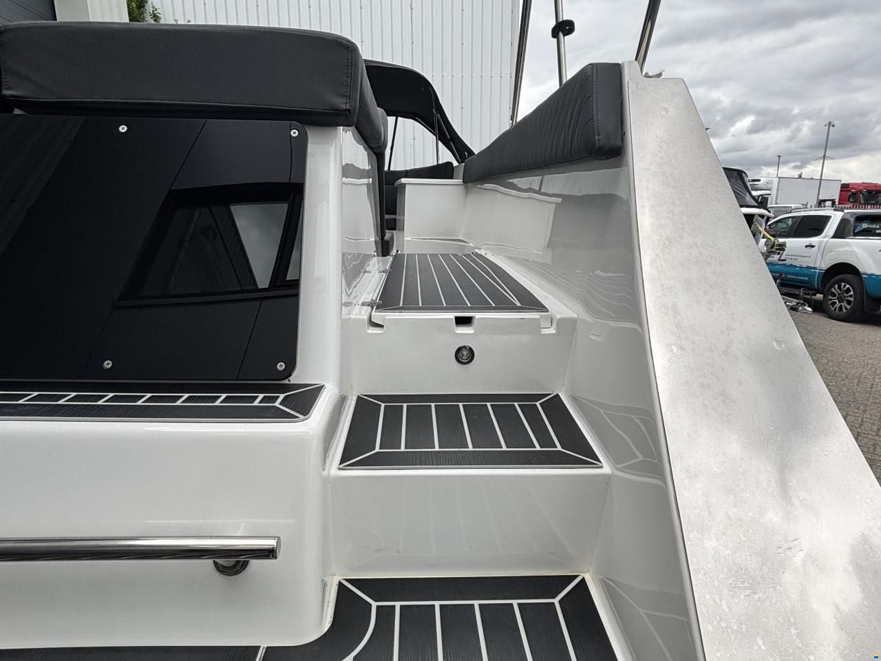 Maxima 640 Tender