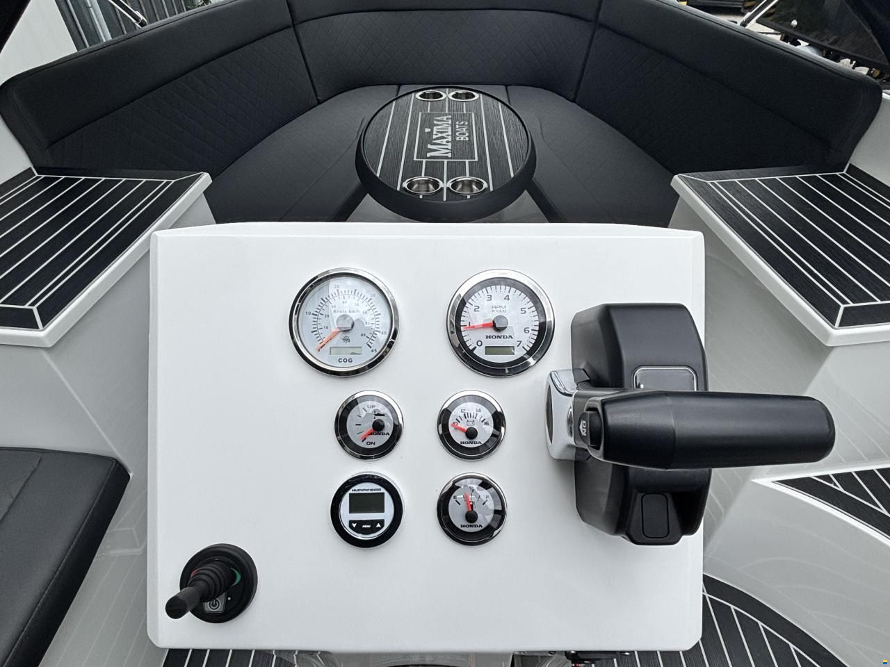 Maxima 640 Tender