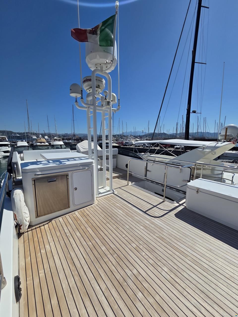 Sundeck 550