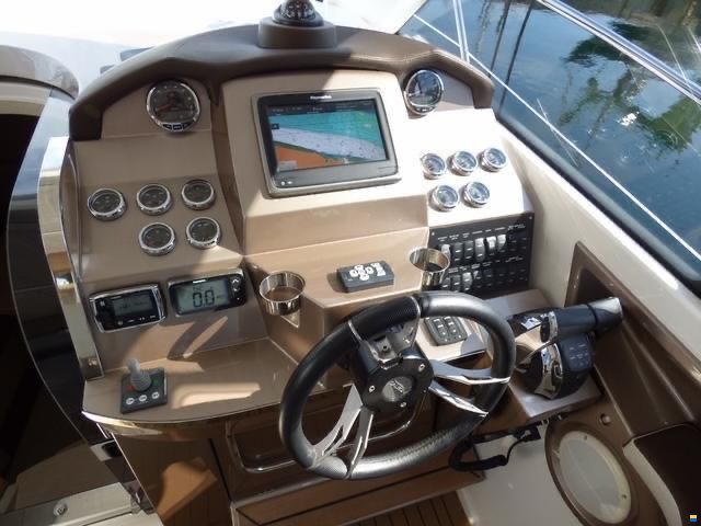 Galeon 325 HT
