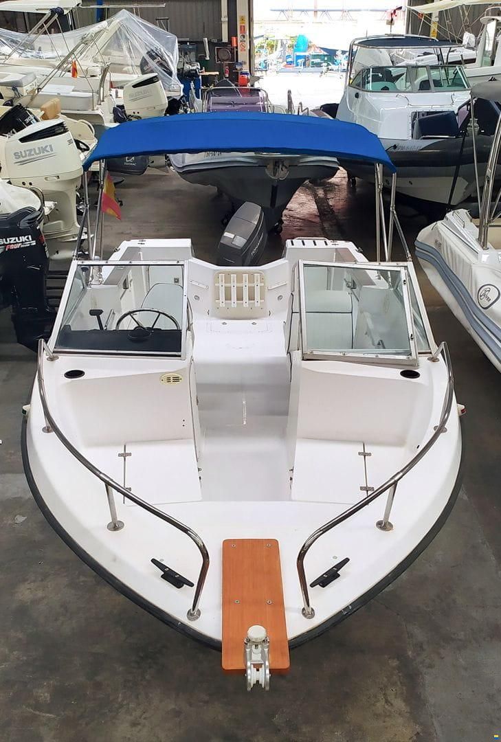 Bayliner Solo casco