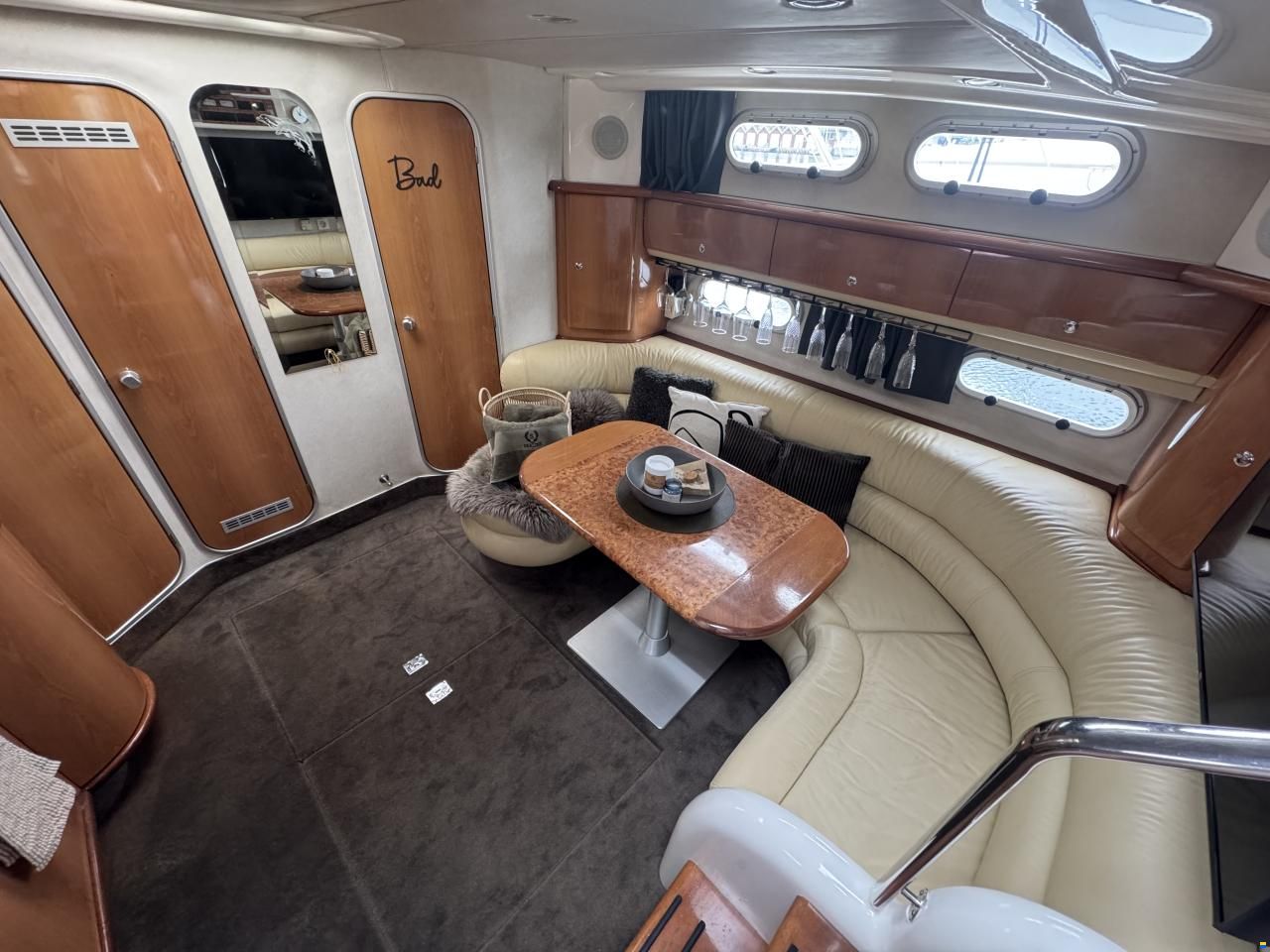 Sealine S37