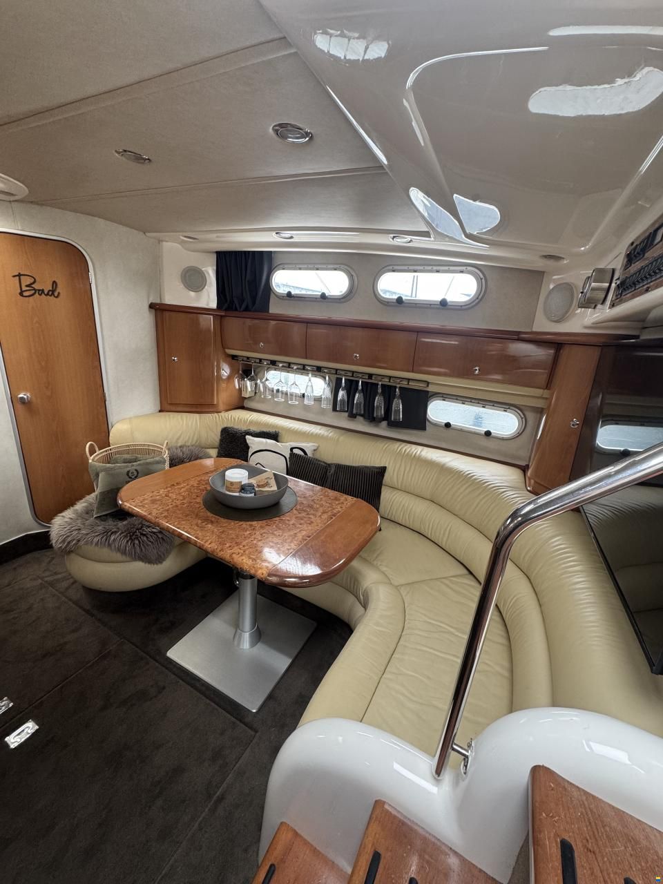 Sealine S37