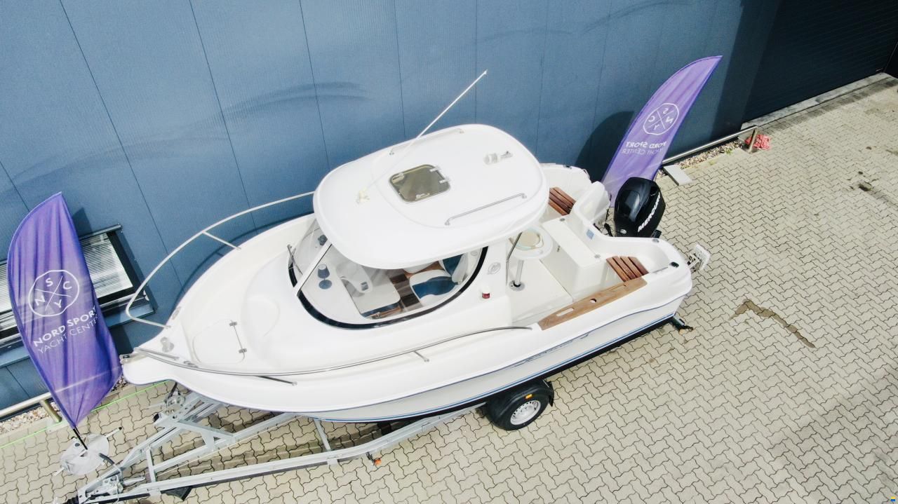 Quicksilver 580 Pilothouse