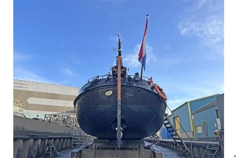 Zeilend woonschip Woonschip met vaste li