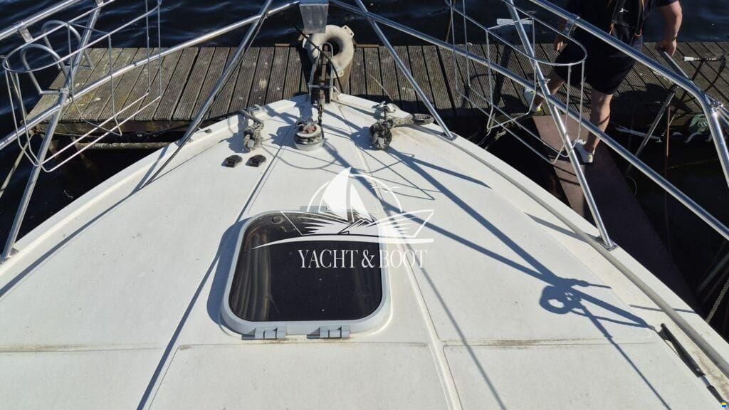 Fairline Corniche