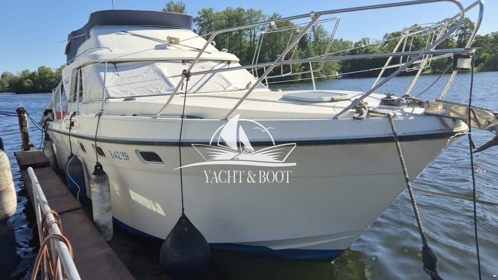 Fairline Corniche