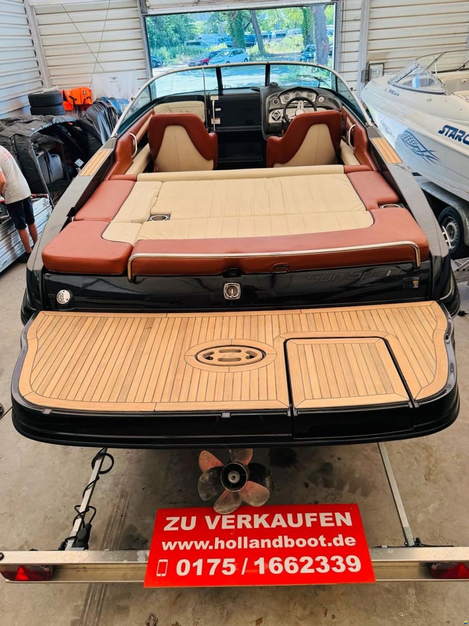 Sea Ray 240 SSE SunSport Black Beaty Sondermodel