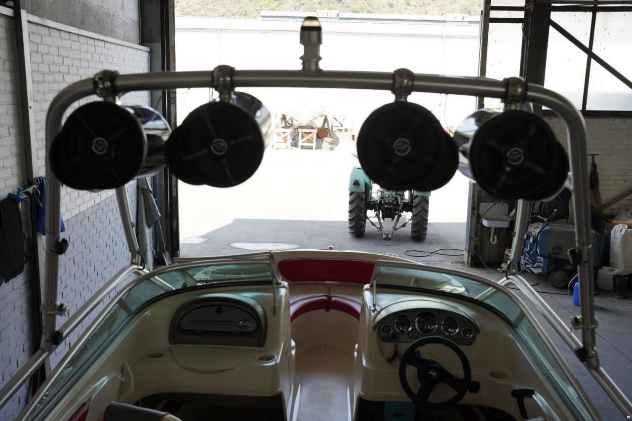 Sea Ray 205
