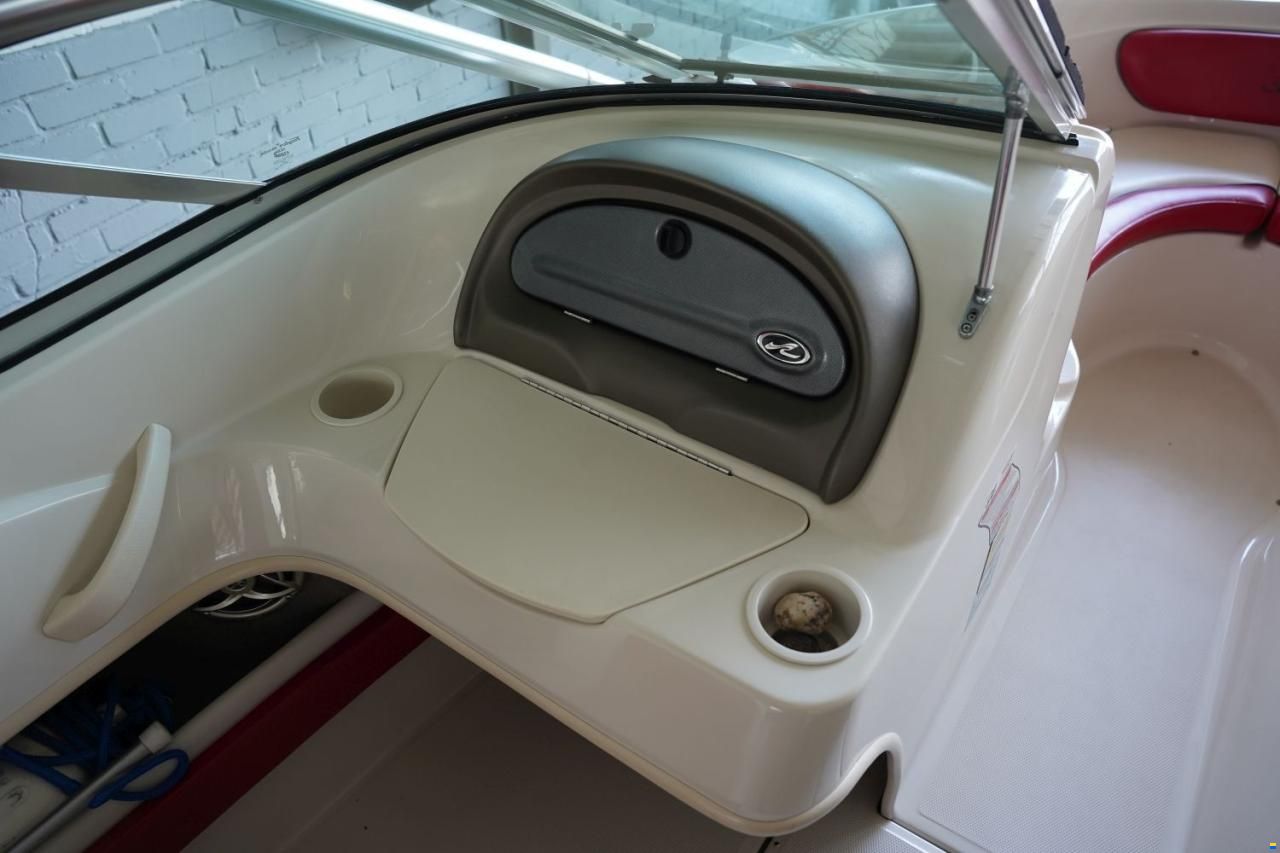 Sea Ray 205