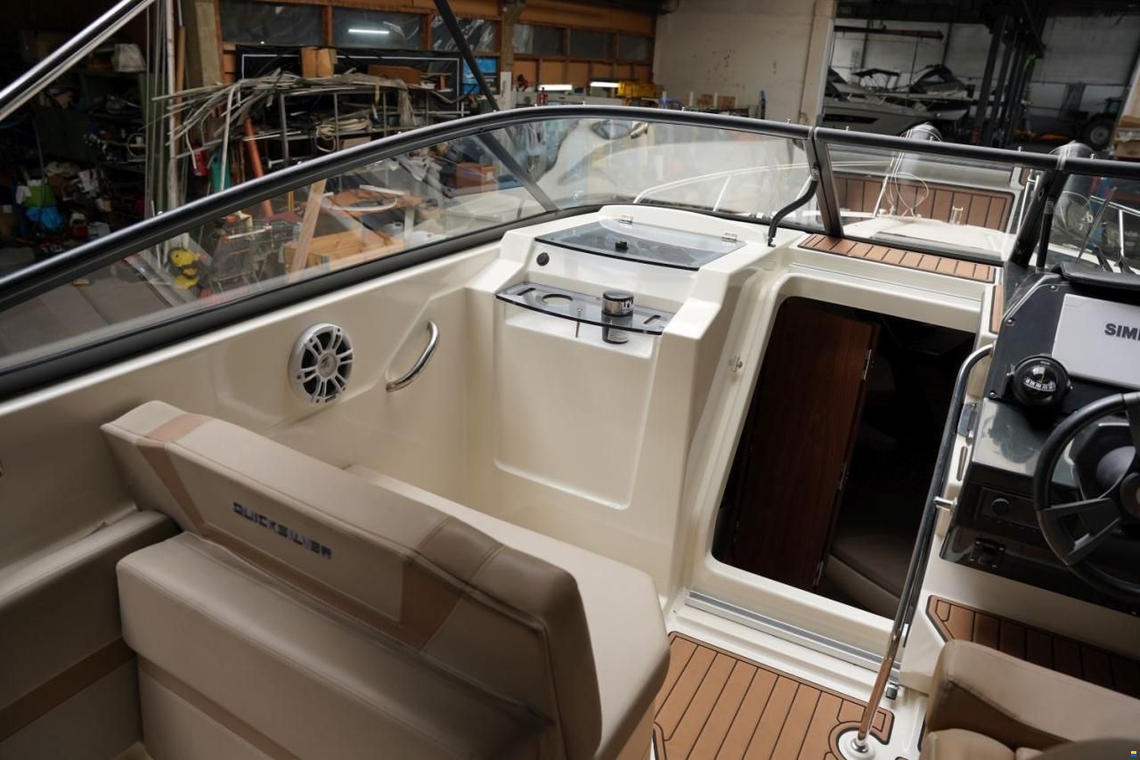 Quicksilver 805 ACTIV CRUISER