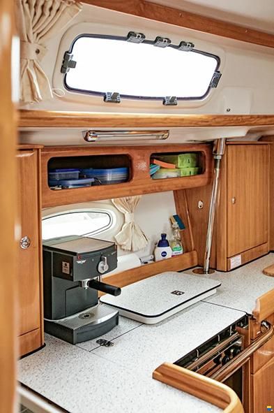 Bavaria 42C