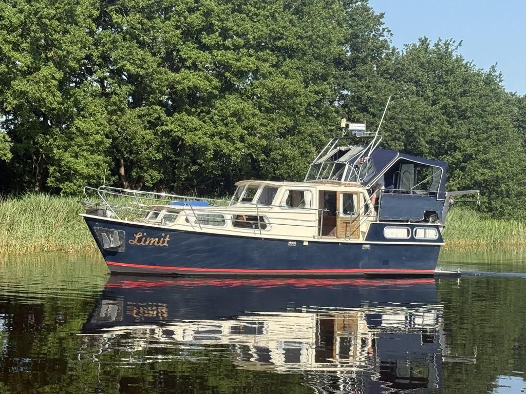 Pedro 950