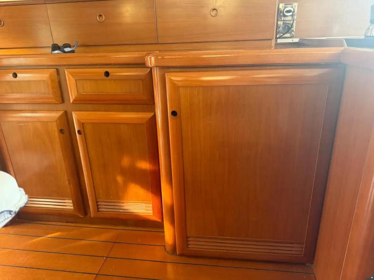 Beneteau Swift Trawler 42