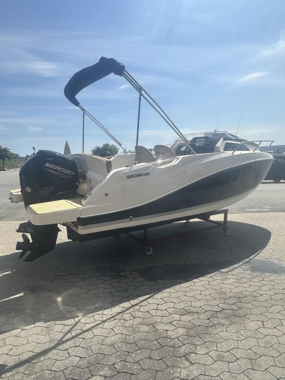 Quicksilver Inflatables Cabin