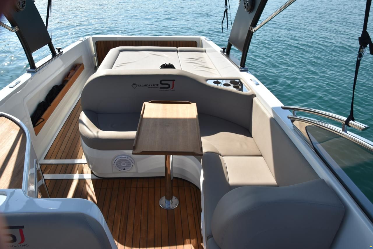 Ganz Boats Ovation 7.6 Cabin