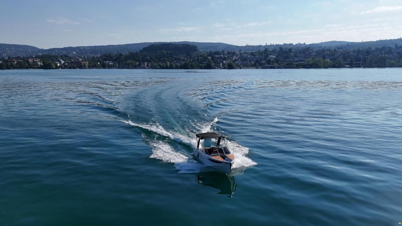 Ganz Boats Ovation 7.6 Cabin