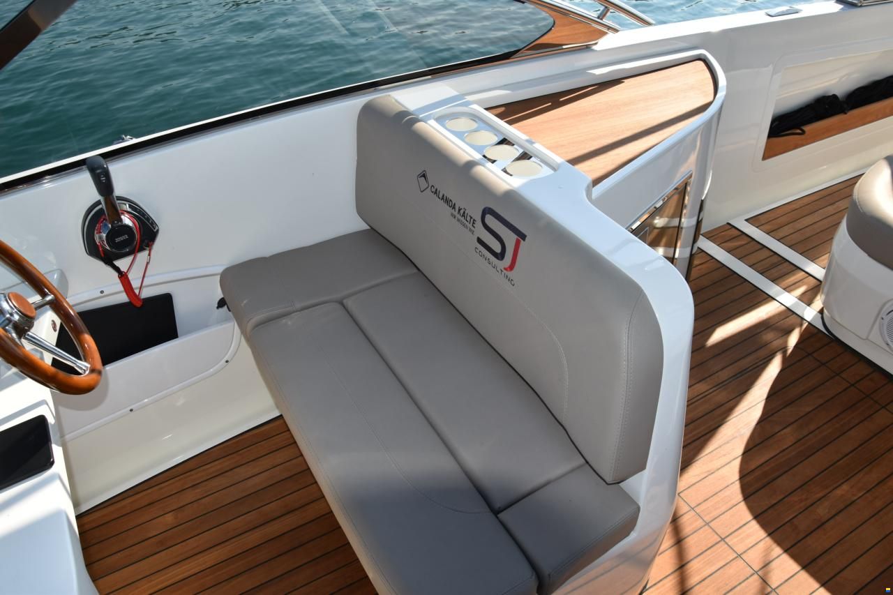 Ganz Boats Ovation 7.6 Cabin