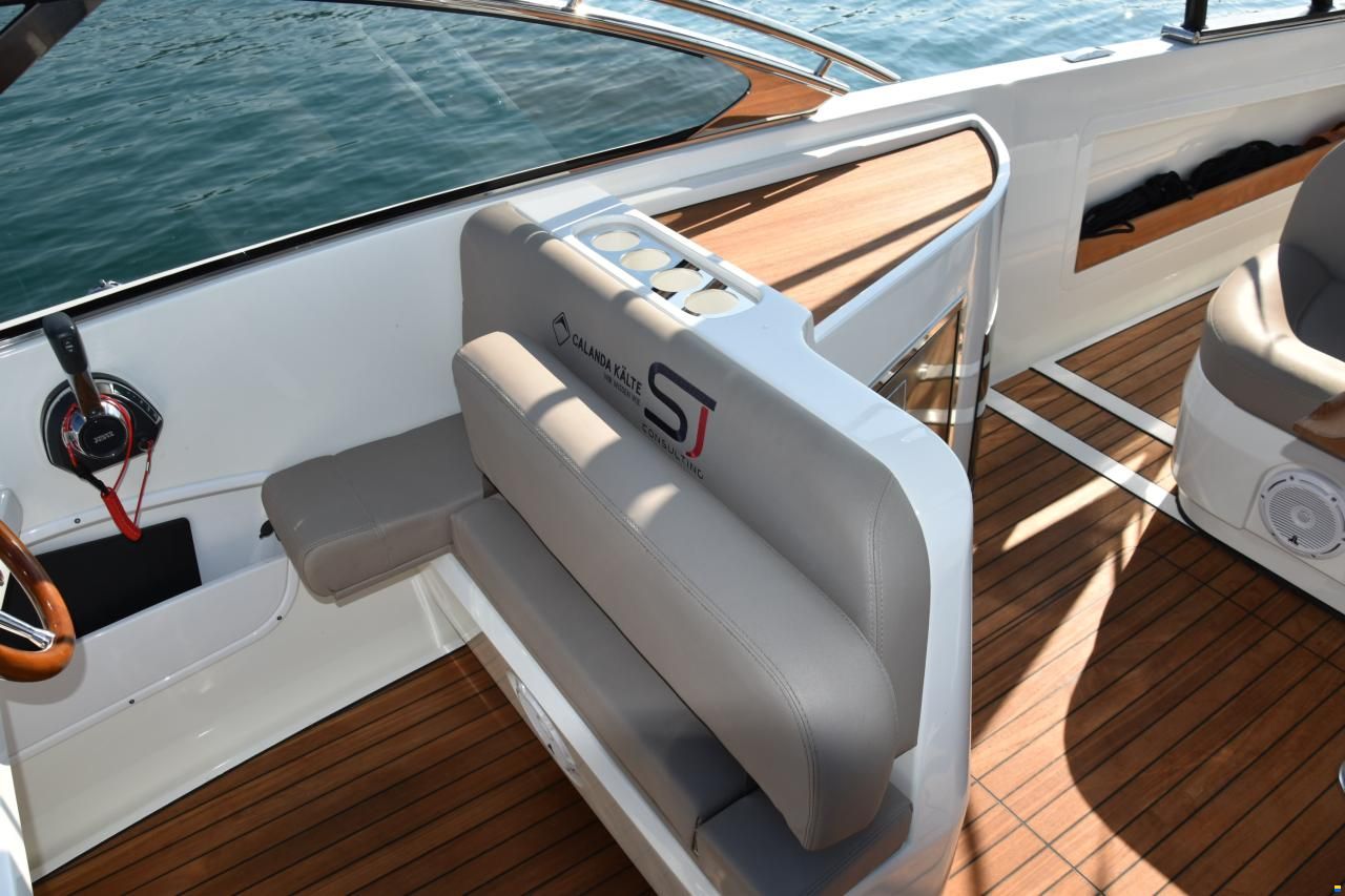 Ganz Boats Ovation 7.6 Cabin