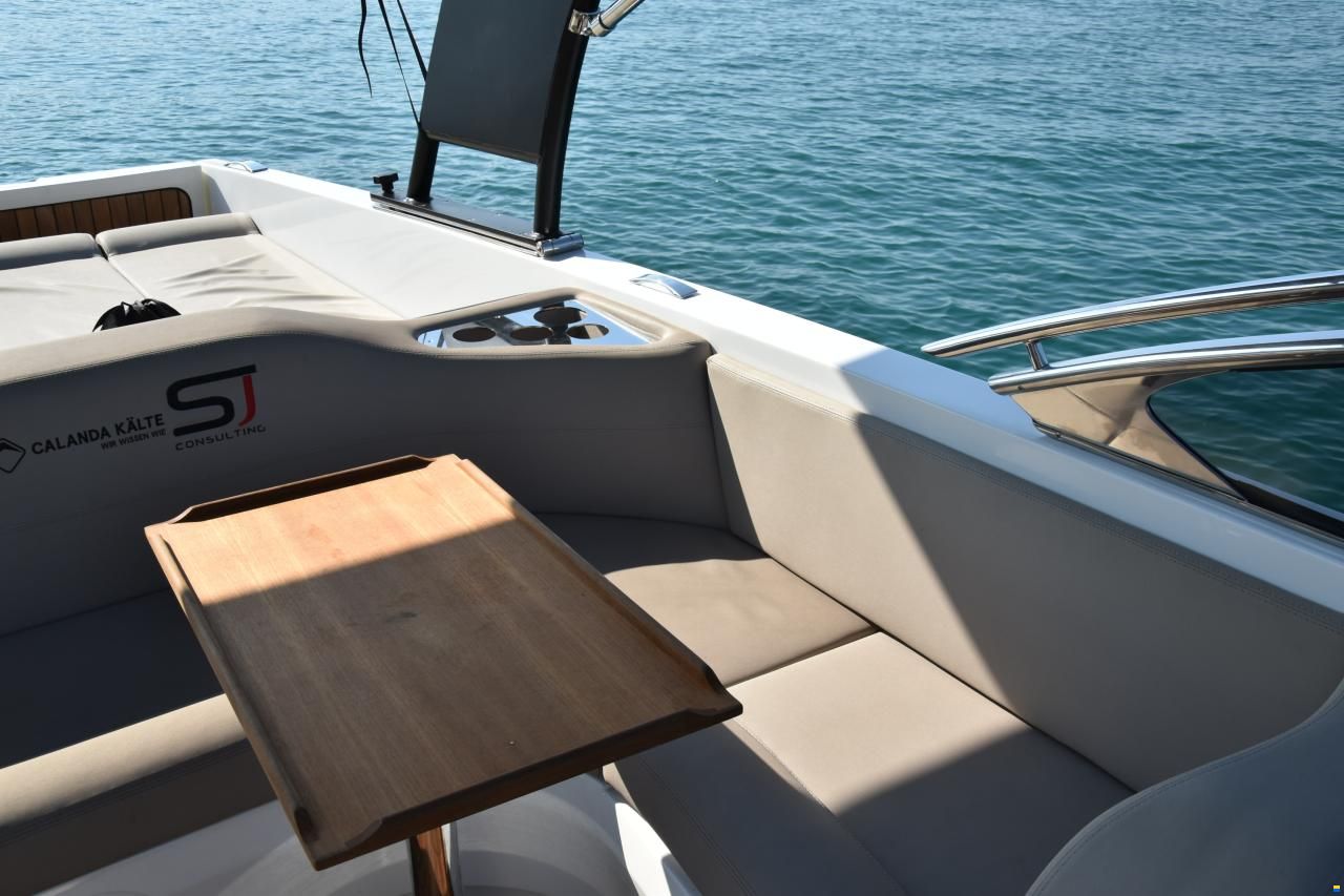 Ganz Boats Ovation 7.6 Cabin