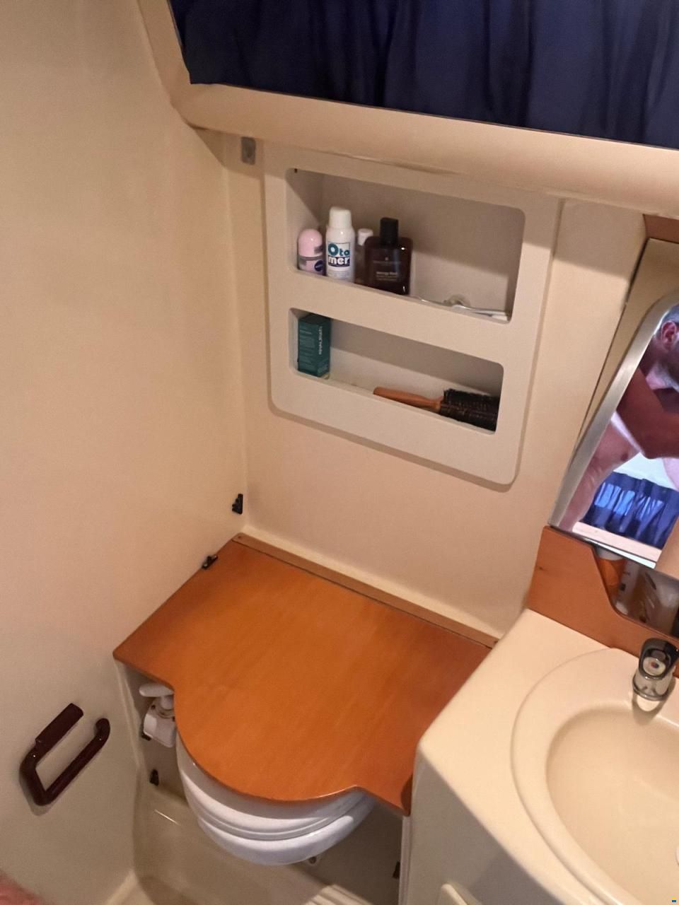 Gobbi 31 Cabin