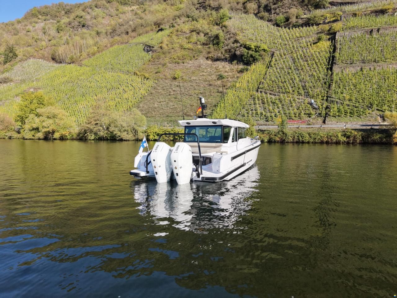 Axopar 38 XC Cross Cabin