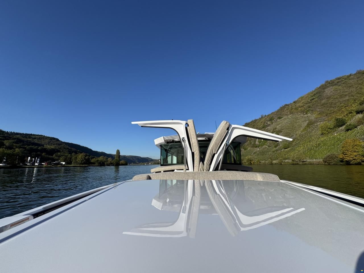 Axopar 38 XC Cross Cabin