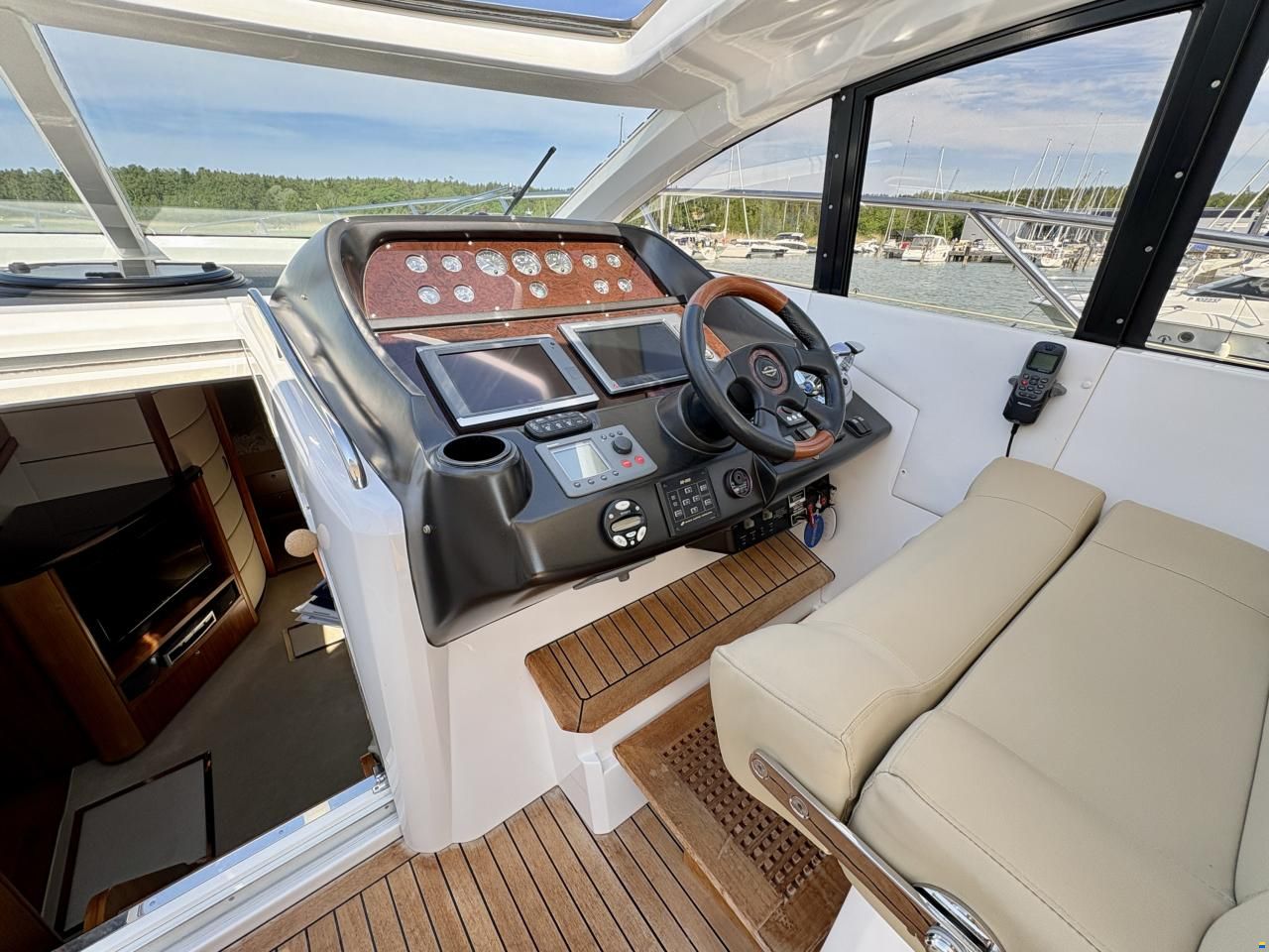 Sunseeker Portofino 47