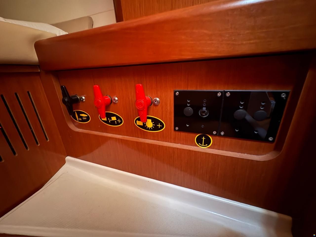 Beneteau Oceanis 34
