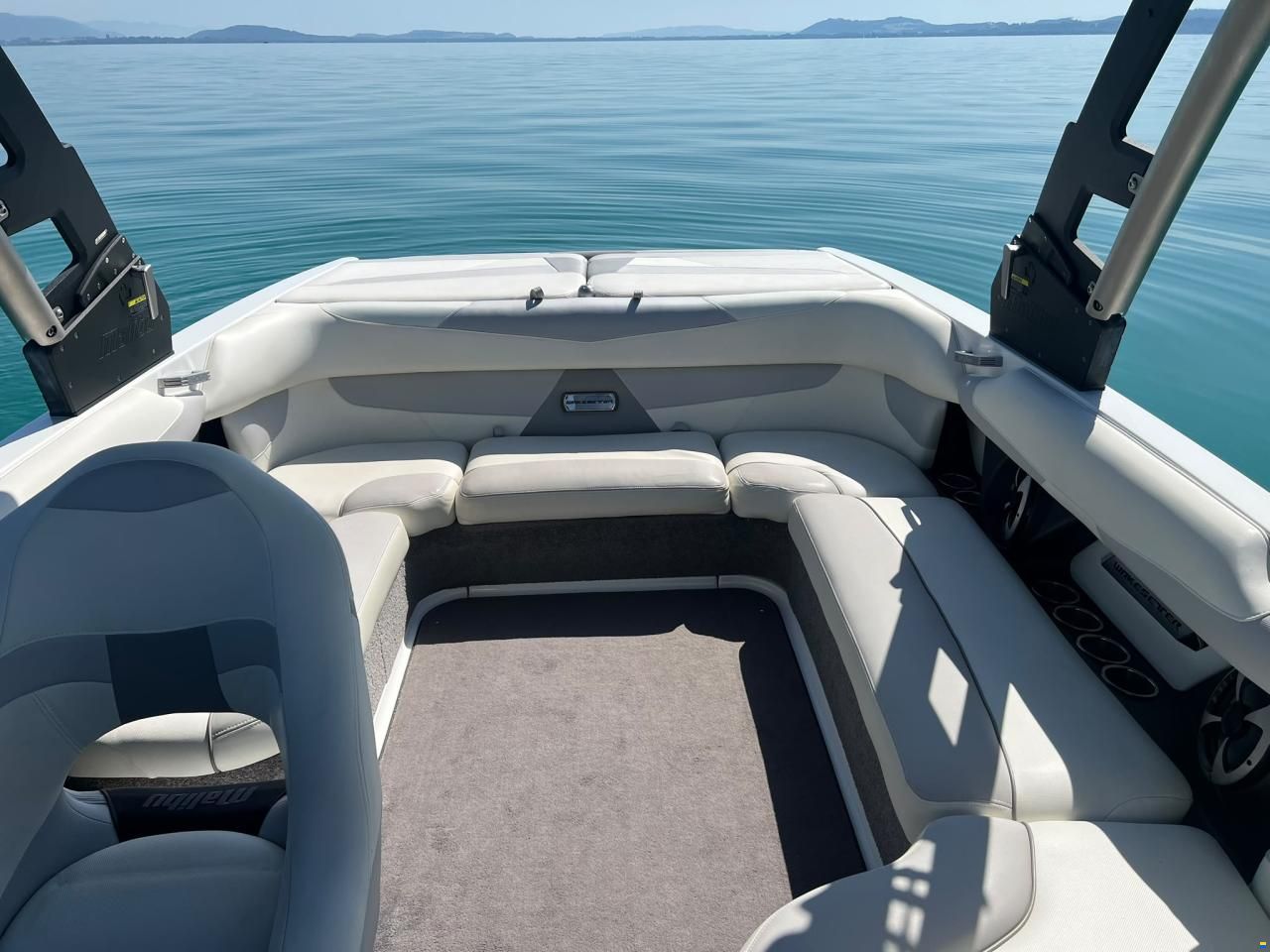 Malibu Wakesetter 22 VLX
